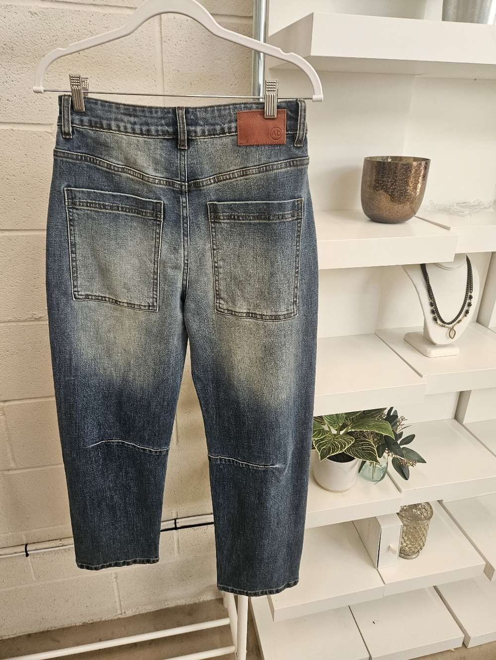 Barrel Jeans - Picture 4 of 8